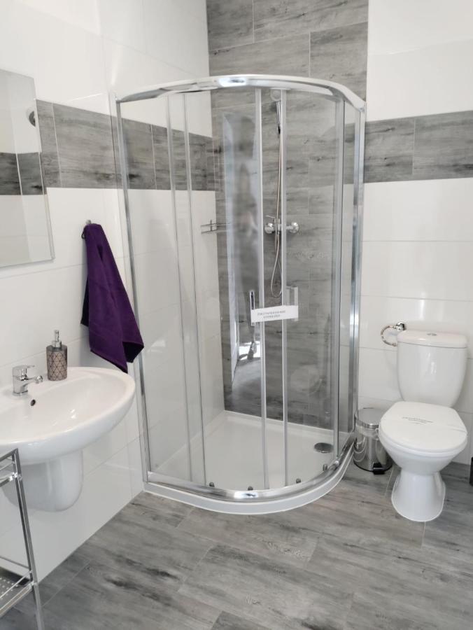 Hostel Adabet Кемпно Экстерьер фото